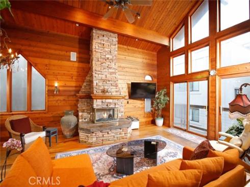 6  B Surfside  , Surfside, CA