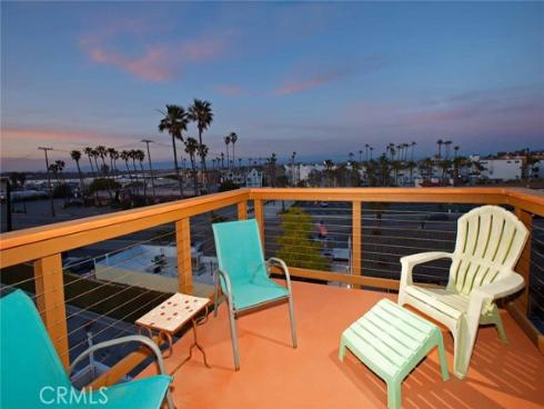 6  B Surfside  , Surfside, CA
