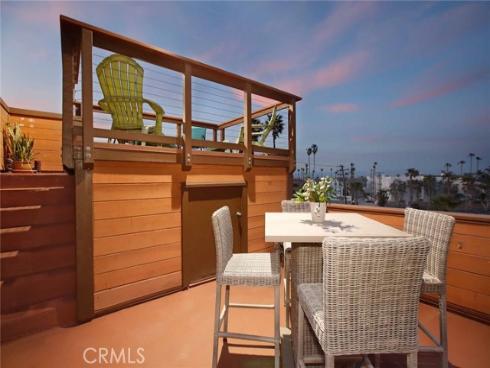 6  B Surfside  , Surfside, CA