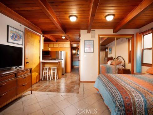 6  B Surfside  , Surfside, CA