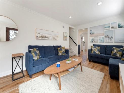 56 B Surfside Avenue, Surfside, CA