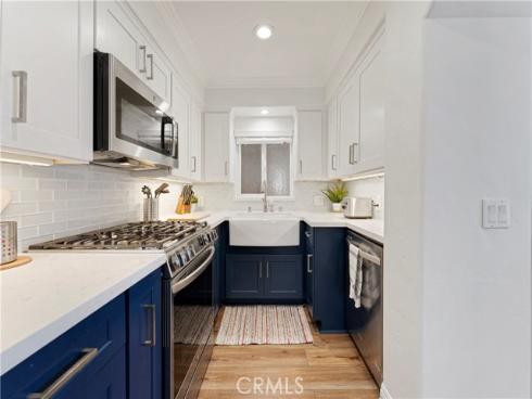 56 B Surfside Avenue, Surfside, CA