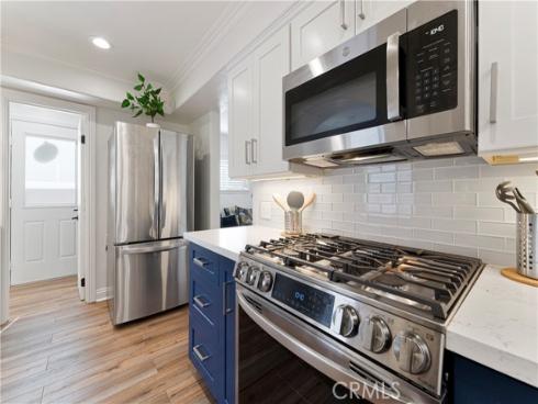 56 B Surfside Avenue, Surfside, CA