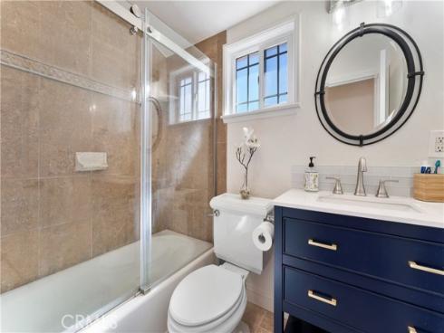 56 B Surfside Avenue, Surfside, CA