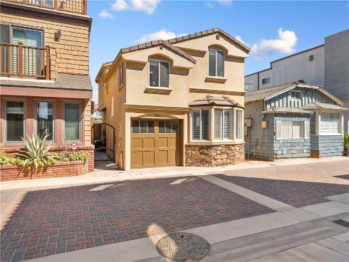 56 B Surfside Avenue, Surfside, CA