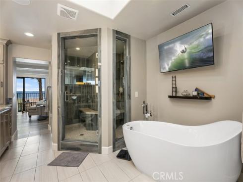 16905 S Pacific Avenue, Sunset Beach, CA