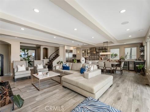 16905 S Pacific Avenue, Sunset Beach, CA