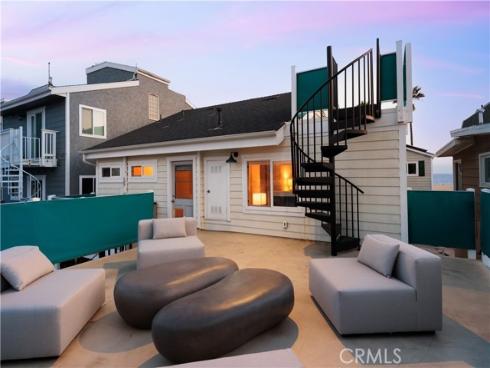 29  Surfside  B  Avenue, Surfside, CA