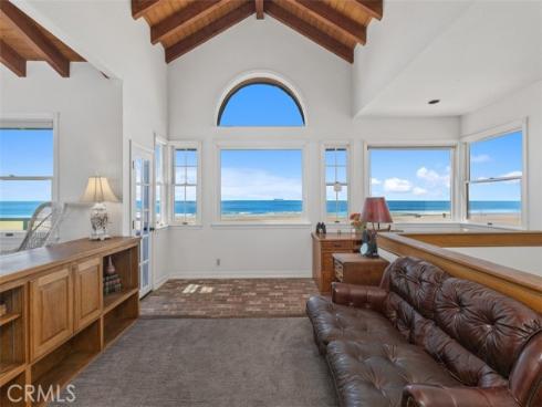 16935 S Pacific   Avenue, Sunset Beach, CA