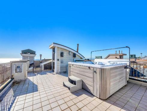 47 Surfside , Surfside, CA