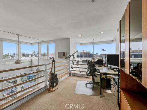 16745 Bayview B Drive, Sunset Beach, CA