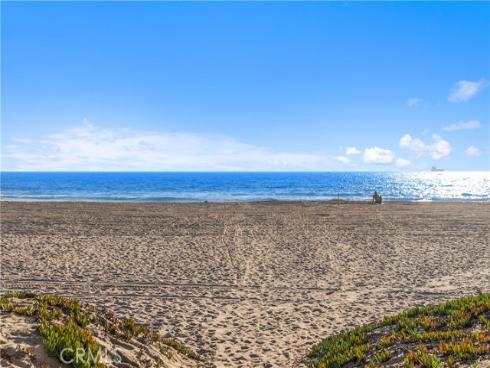 17081  5th  , Sunset Beach, CA