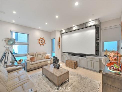 99  Surfside  , Surfside, CA