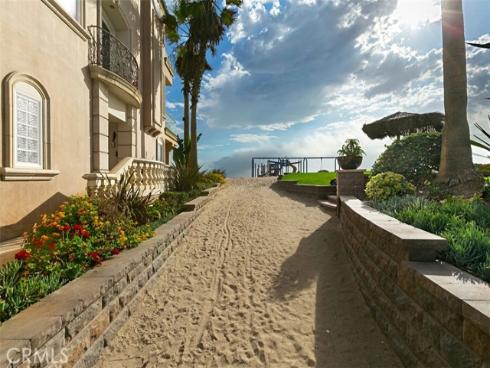 20 Pacific Avenue, Surfside, CA