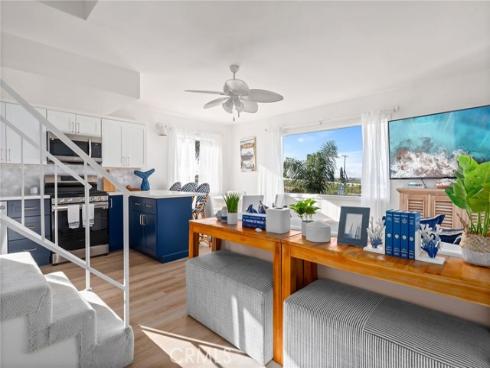 20 Pacific Avenue, Surfside, CA