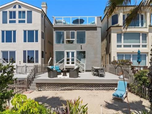 17111 S Pacific Avenue, Sunset Beach, CA