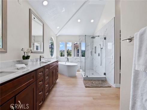 16 Deerfield Place , Trabuco Canyon, CA