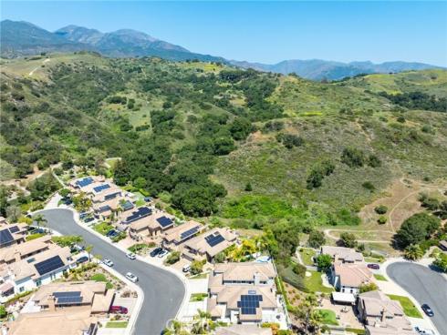 16 Deerfield Place , Trabuco Canyon, CA