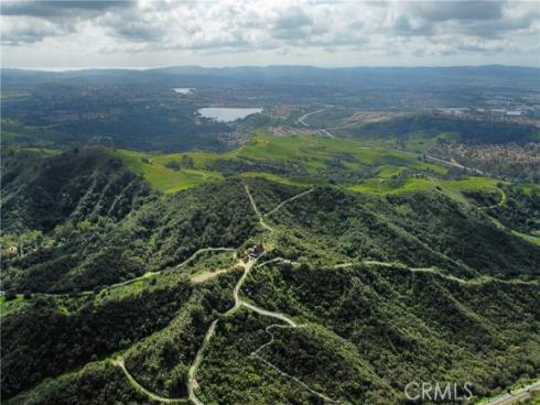 19041 Live Oak Canyon Road, Trabuco Canyon, CA