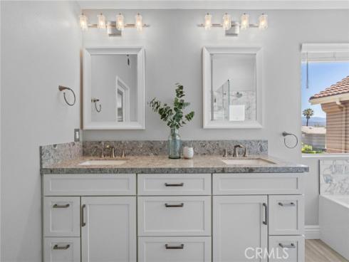 2  Swallows   Lane, Trabuco Canyon, CA