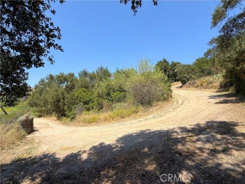27  Chisholm   Trail, Trabuco Canyon, CA
