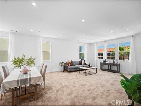 119 Jessup Way , Tustin, CA