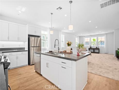 119 Jessup Way , Tustin, CA