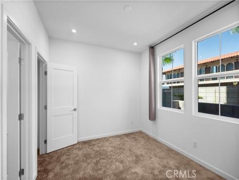 119 Jessup Way , Tustin, CA