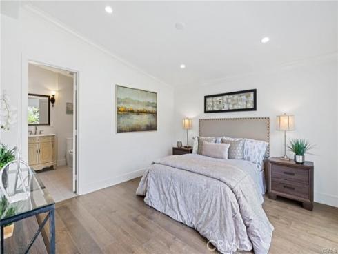 14501 Greenwood Lane, Tustin, CA