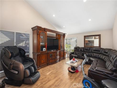 1671 Green Meadow Avenue, Tustin, CA