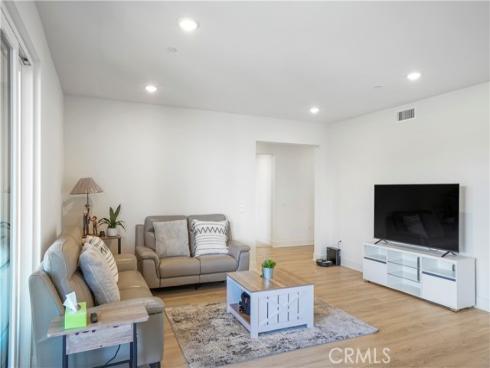 16289 Dawn Way 204 , Tustin, CA