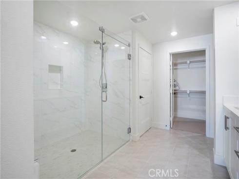 16289 Dawn Way 204 , Tustin, CA