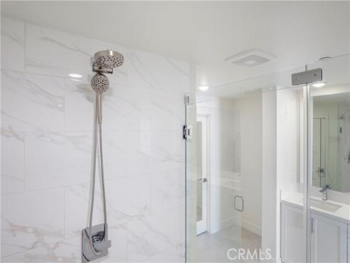 16289 Dawn Way 204 , Tustin, CA