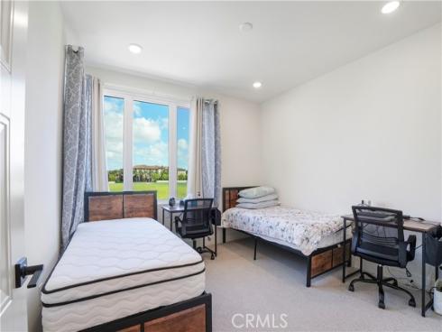 16289 Dawn Way 204 , Tustin, CA