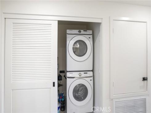 16289 Dawn Way 204 , Tustin, CA