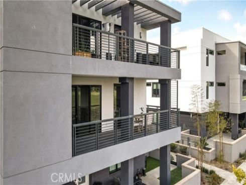 16289 Dawn Way 204 , Tustin, CA
