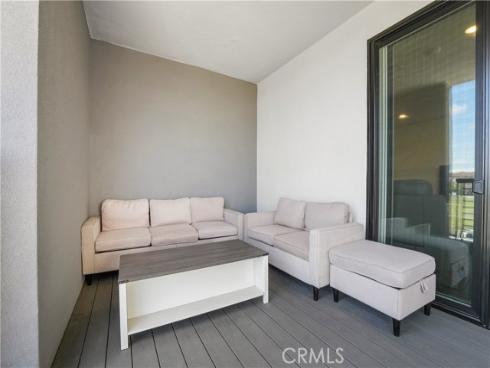 16289 Dawn Way 204 , Tustin, CA