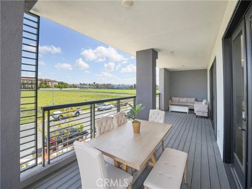 16289 Dawn Way 204 , Tustin, CA