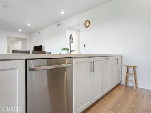 16289 Dawn Way 204 , Tustin, CA