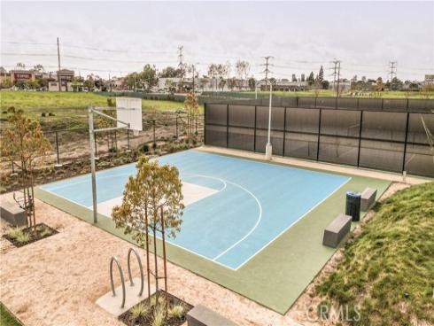 16289 Dawn Way 204 , Tustin, CA