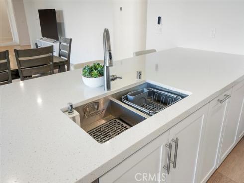 16289 Dawn Way 204 , Tustin, CA