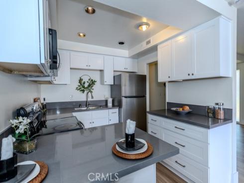 1881 Mitchell 5 Avenue, Tustin, CA