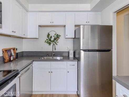 1881 Mitchell 5 Avenue, Tustin, CA