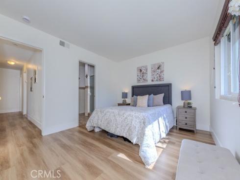 1881 Mitchell 5 Avenue, Tustin, CA