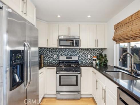 1107 E 1st Street, Tustin, CA