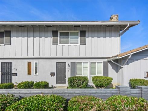 1107 E 1st Street, Tustin, CA