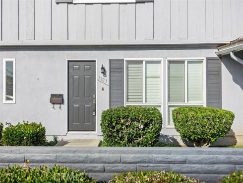 1107 E 1st Street, Tustin, CA