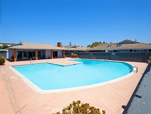 1107 E 1st Street, Tustin, CA