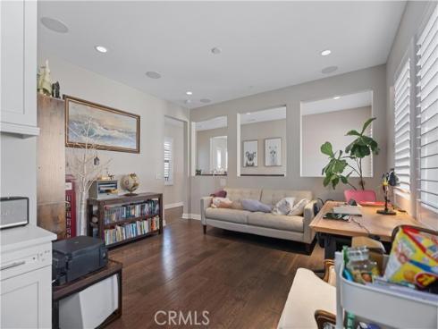 220 Barnes Road, Tustin, CA