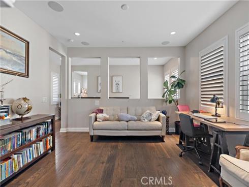 220 Barnes Road, Tustin, CA